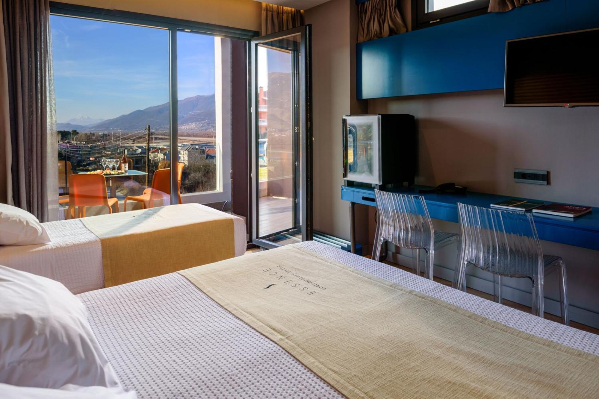 Essence Hotel Ioannina Buitenkant foto