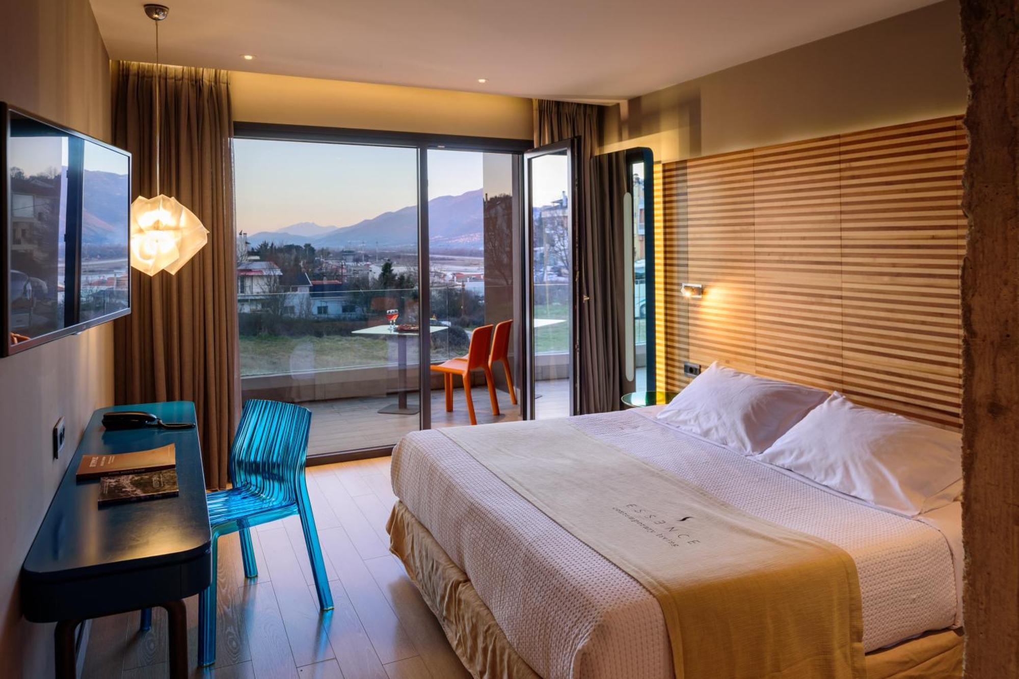 Essence Hotel Ioannina Buitenkant foto