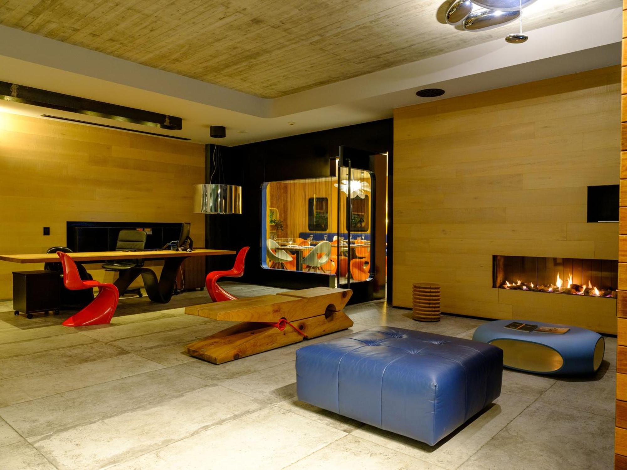 Essence Hotel Ioannina Buitenkant foto