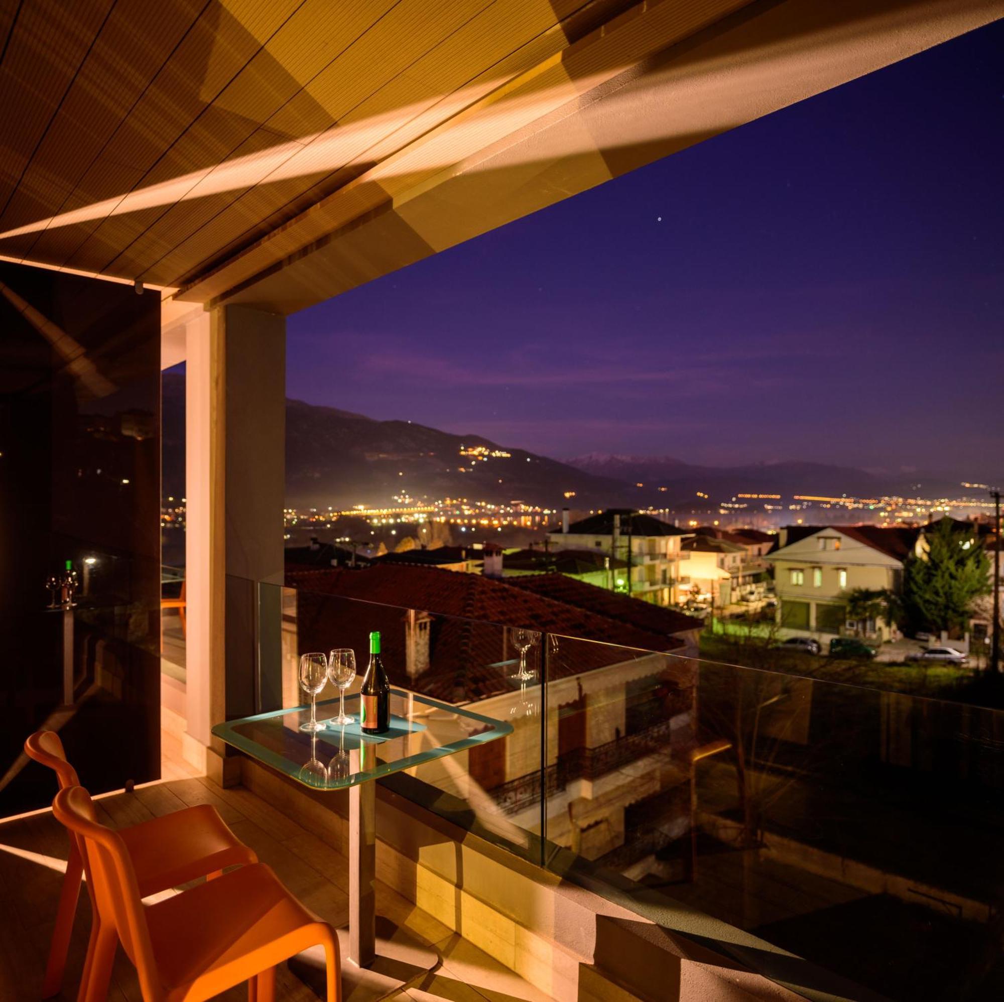 Essence Hotel Ioannina Buitenkant foto