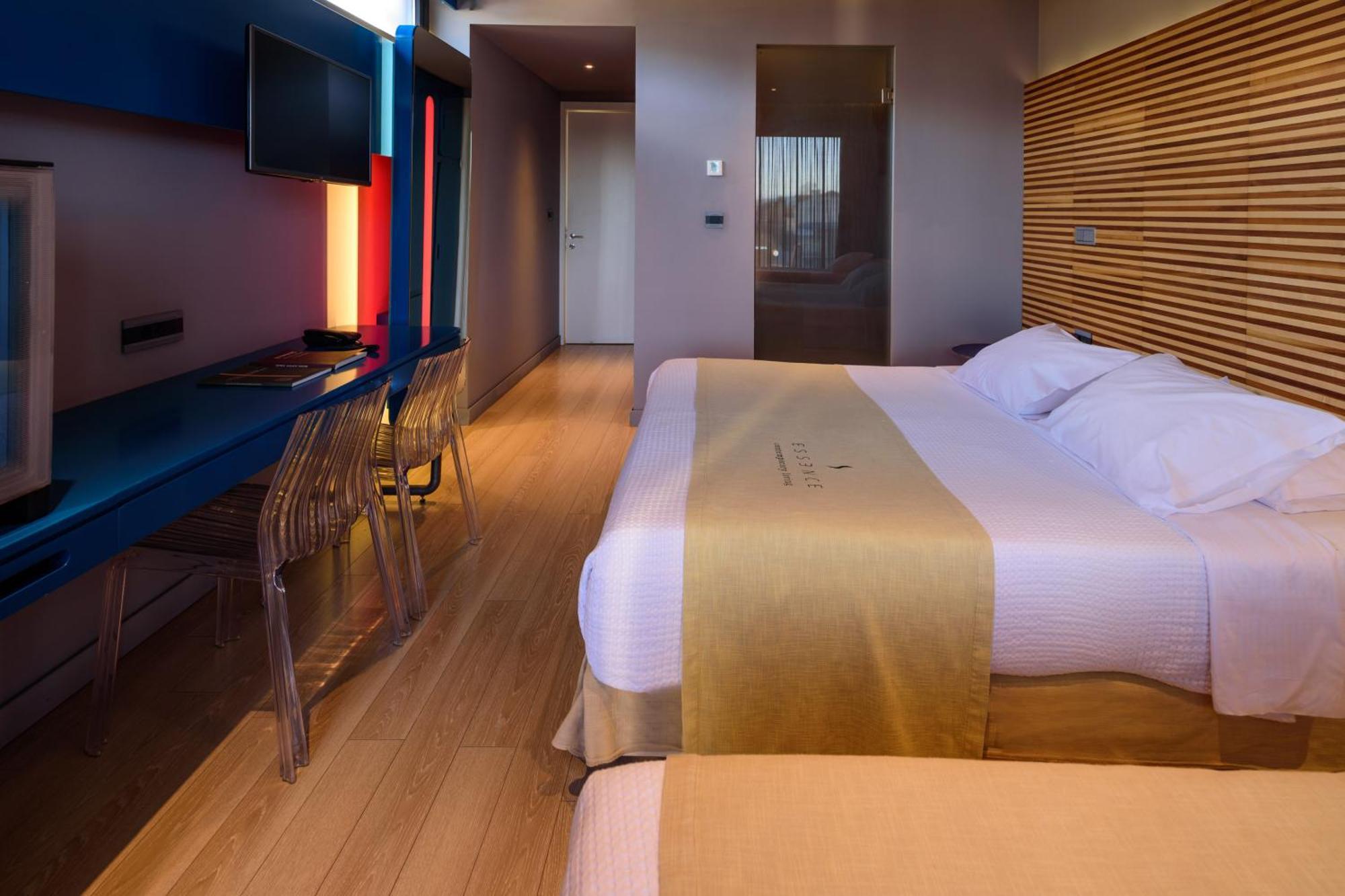 Essence Hotel Ioannina Buitenkant foto