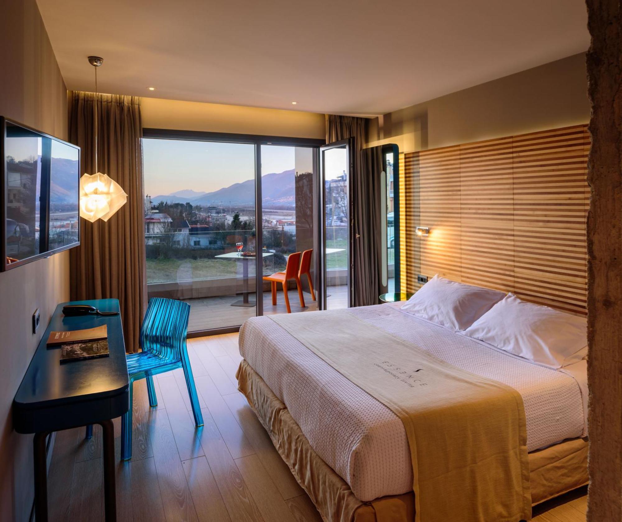 Essence Hotel Ioannina Buitenkant foto