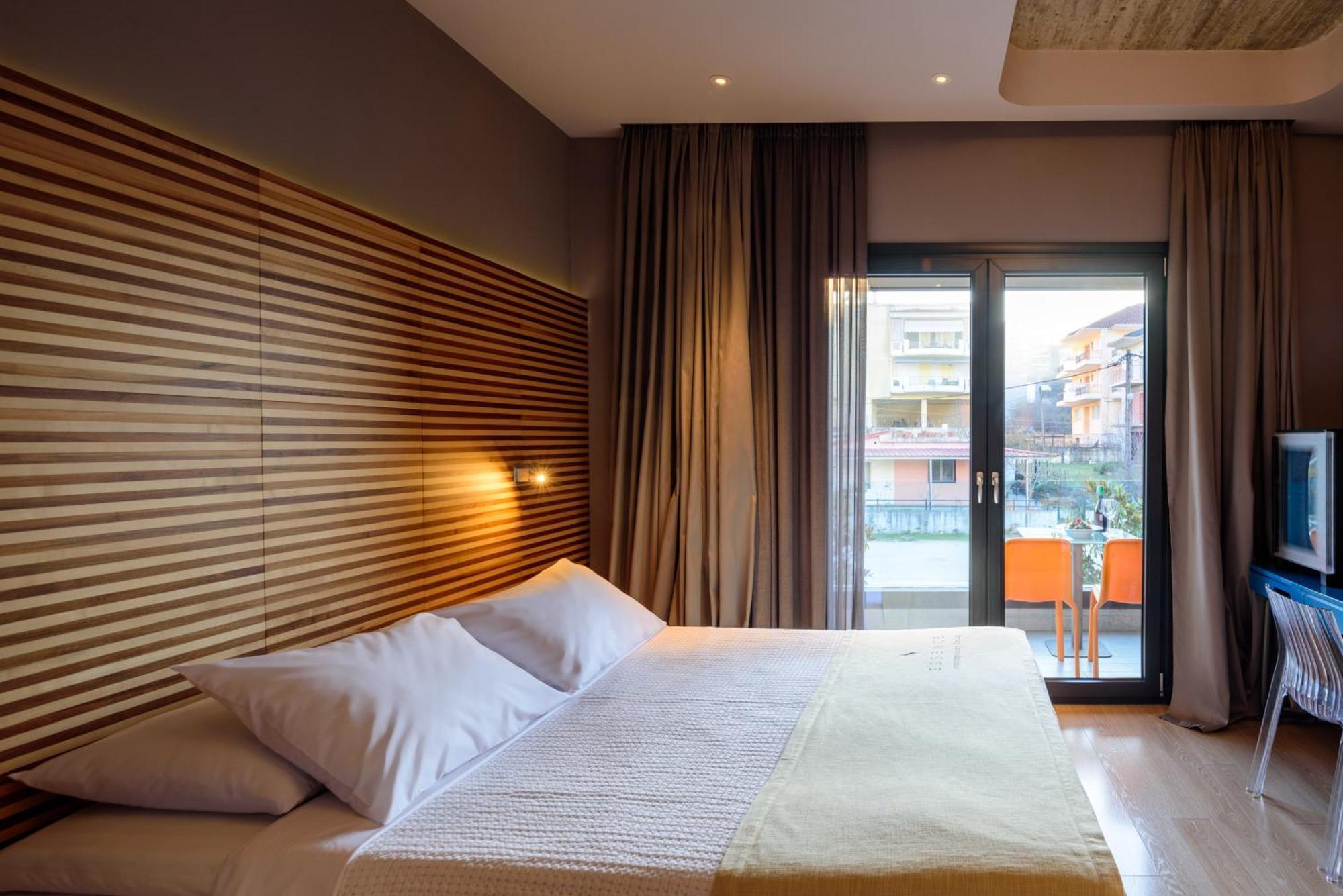 Essence Hotel Ioannina Buitenkant foto